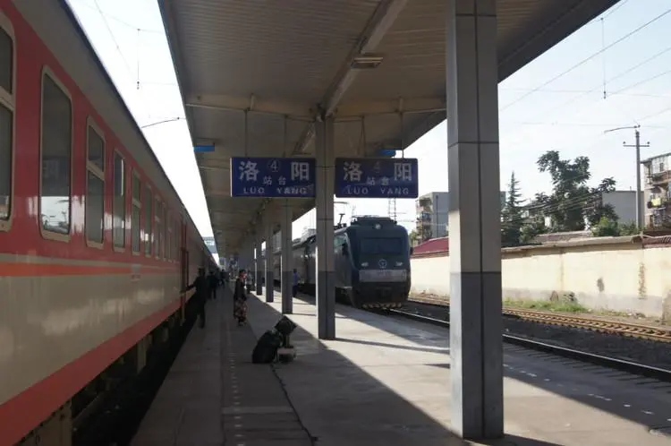 邯鄲到洛陽(yáng)貨運(yùn)公司專(zhuān)線(xiàn)省錢(qián)又省心省準(zhǔn)時(shí)送達(dá)時(shí)+效+保+證